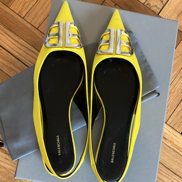 Balenciaga Knife logo-embellished satin point-toe flats - size 37.5 - Picture 15 of 15
